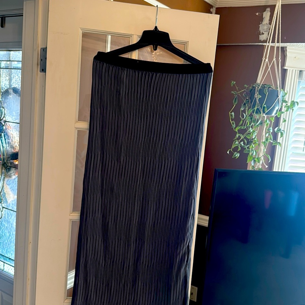 Women skirt